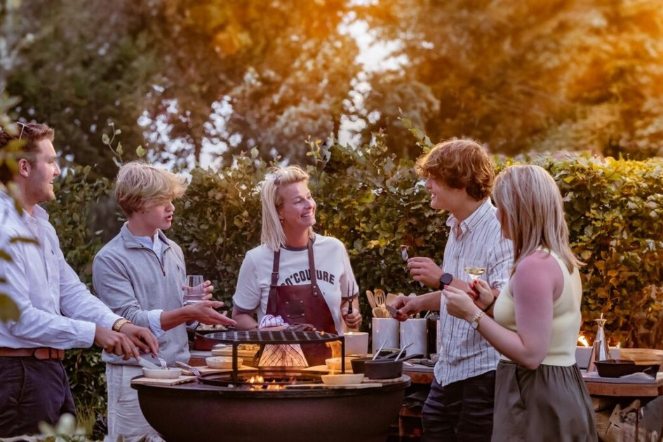 5 recepten voor op het buitenvuur fire dining barbecue bbq